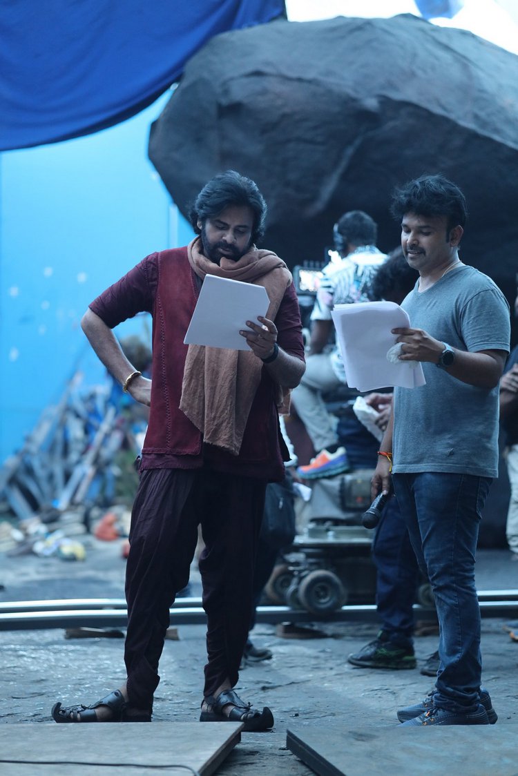 Pawan Kalyan Resumes Final Shoot of Hari Hara Veera Mallu