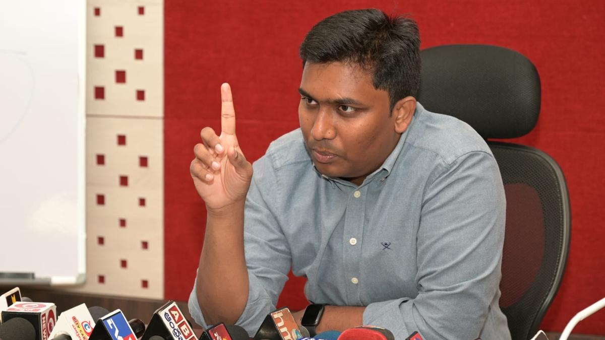 Shan Mohan Likely To Replace Katamneni Bhaskar As New APCRDA commissioner?