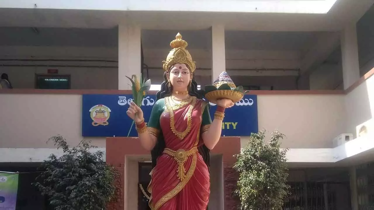  Telangana Government Unveils Telangana Talli Statue Model