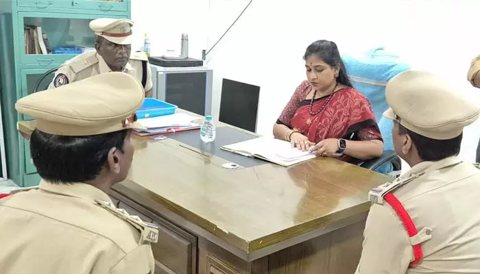 Home Minister Questions At Buying New TVs, Refrigerators For Mines Venkata Reddy In Vijayawada Jail