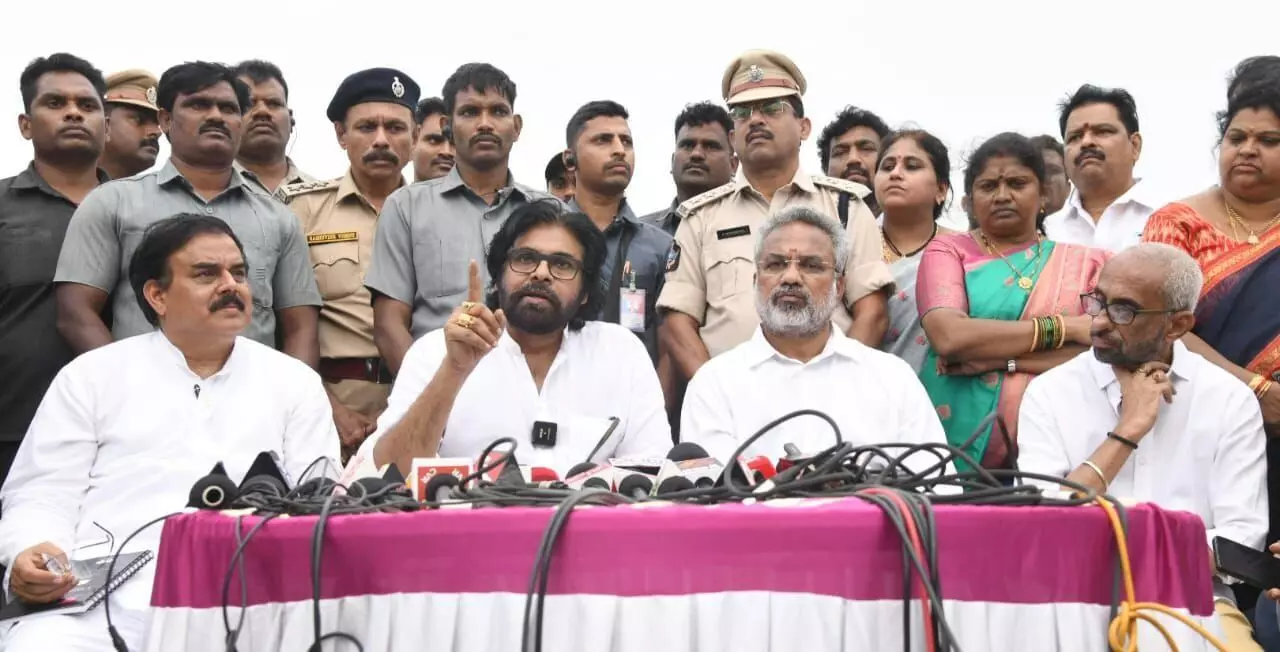 Nadendla Manohar slams Rice smuggling At Kakinada Port Threatening National security