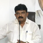 వారెవ్వా!: పేర్ని నాని గోడౌన్ -టూ- కాకినాడ పోర్ట్!