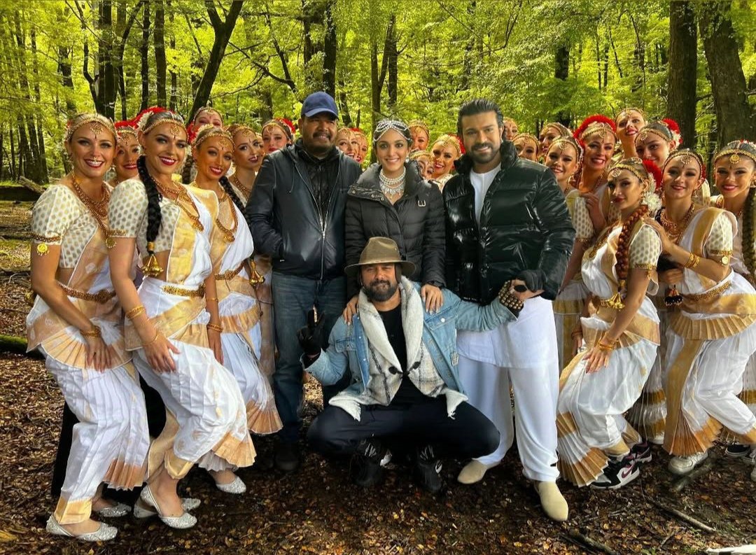 అక్కడ బుకింగ్స్‌ మొదలైయ్యాయి!