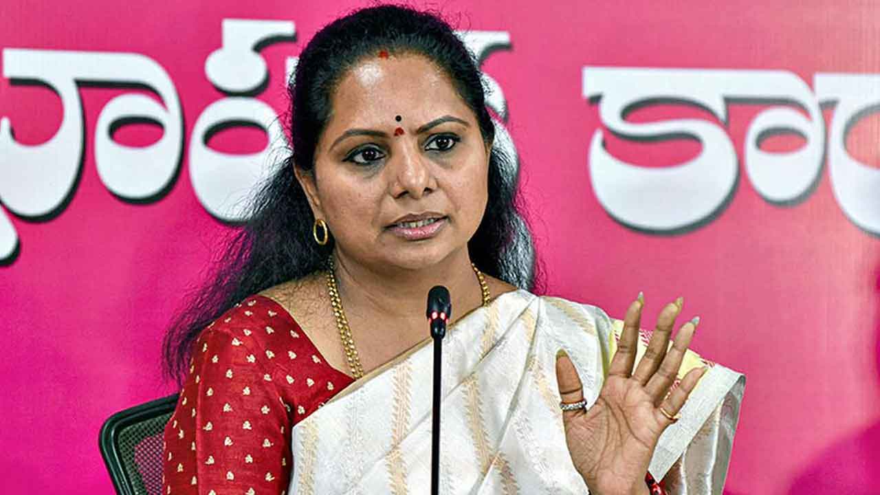 Kavitha slams BJP, Congress “Brotherhood” To suppress strong Regional players