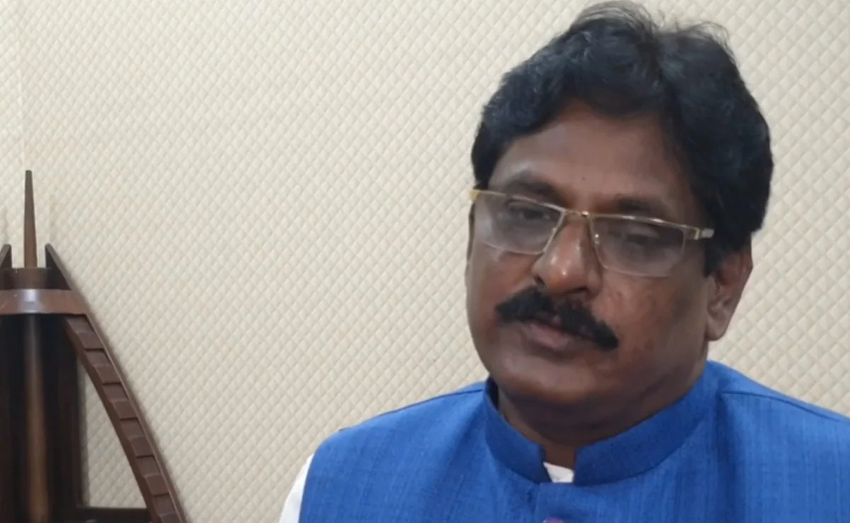 అంత అహంకారంతో గుడ్డిగా దోచుకున్నారా?