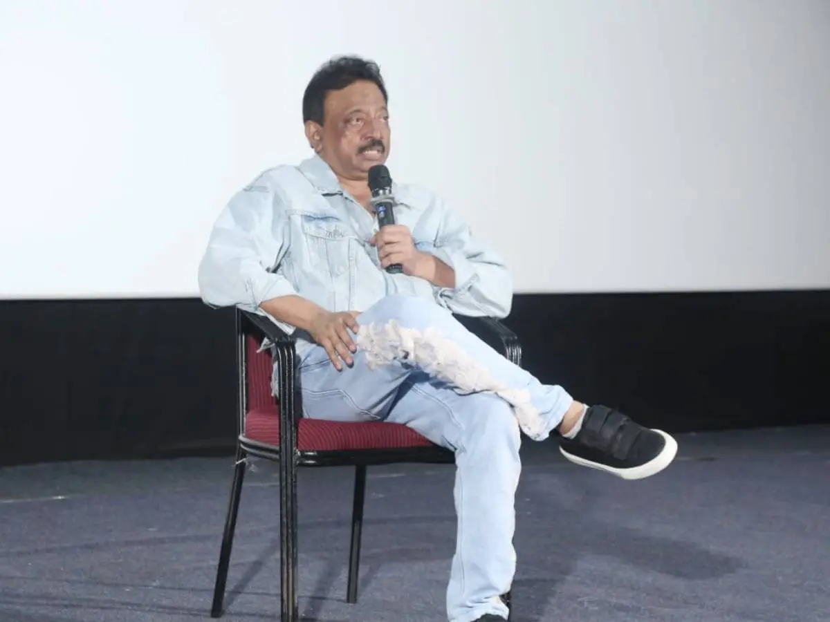 వారెవ్వా.. ఇలా హైకోర్టు తీర్పు.. అలా వర్మ ప్రెస్ మీట్!