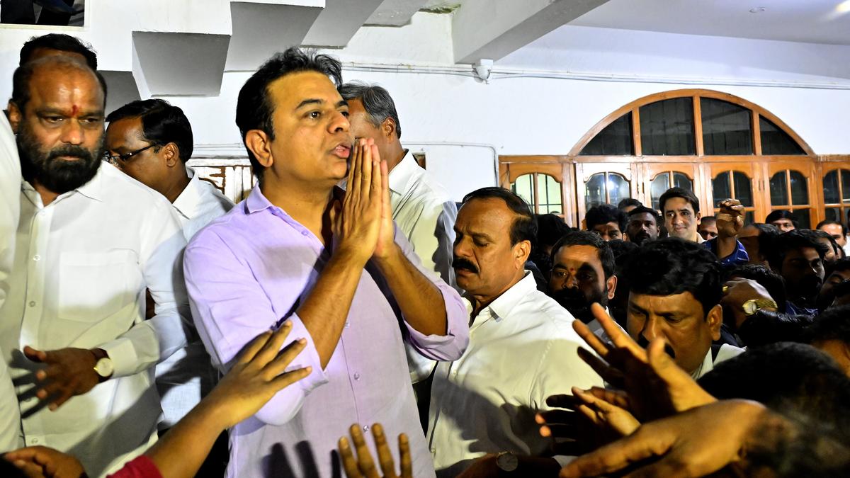 High Court Allows KTR To Take A Lawyer with Him For ACB probe