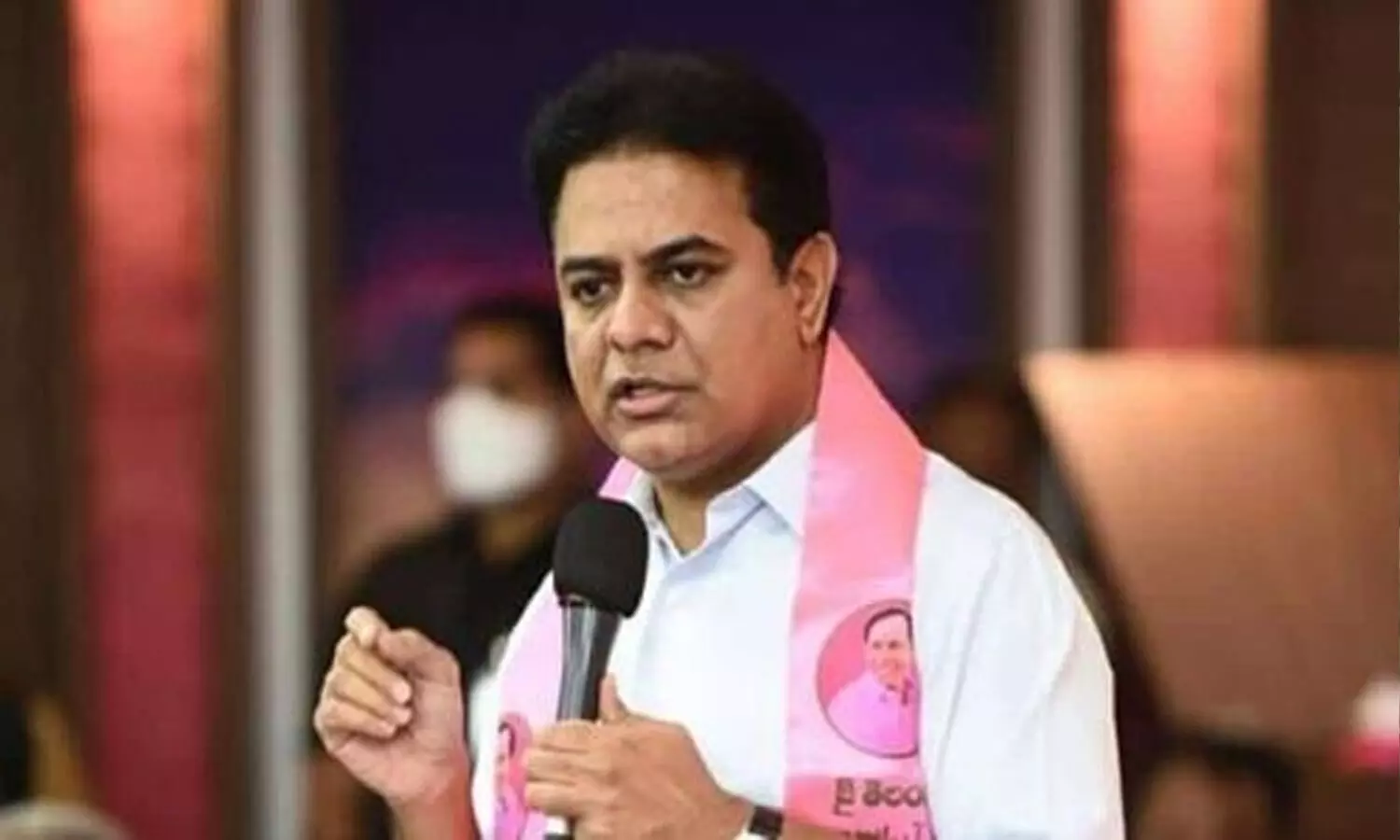 KTR Criticizes Congress for Governance Failures, Predicts KCR Will Lead the Nation
