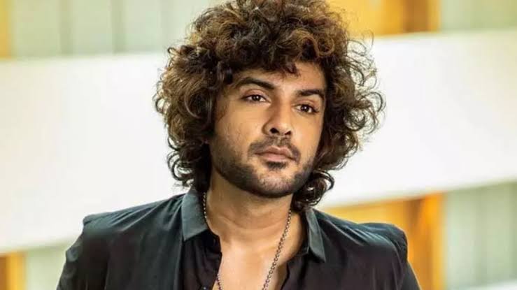 Siddhu Jonnalagadda to Join Hands with Parasuram