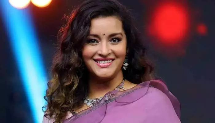 Renu Desai Surprises Fans with Comeback Announcement, Set For New Project