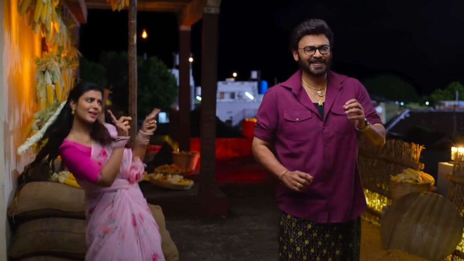  Ramachilukave Song From Sankranthiki Vastunnam Continues To Trend; Full Version Released