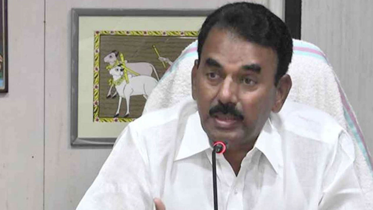 Minister Jupalli Krishna Rao’s Slip of Tongue Triggers Reaction from KTR