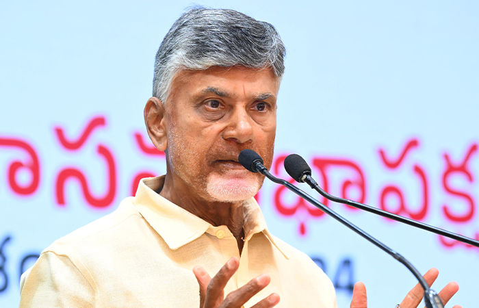 CM Chandrababu says Delhi Need `Modi’s oxygen’ If people want To Breathe proper Air