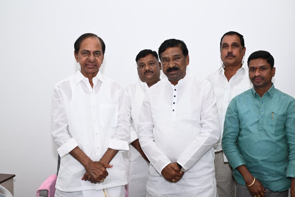  KCR Predicts By-Elections In Constituencies of Party-Switching MLAs