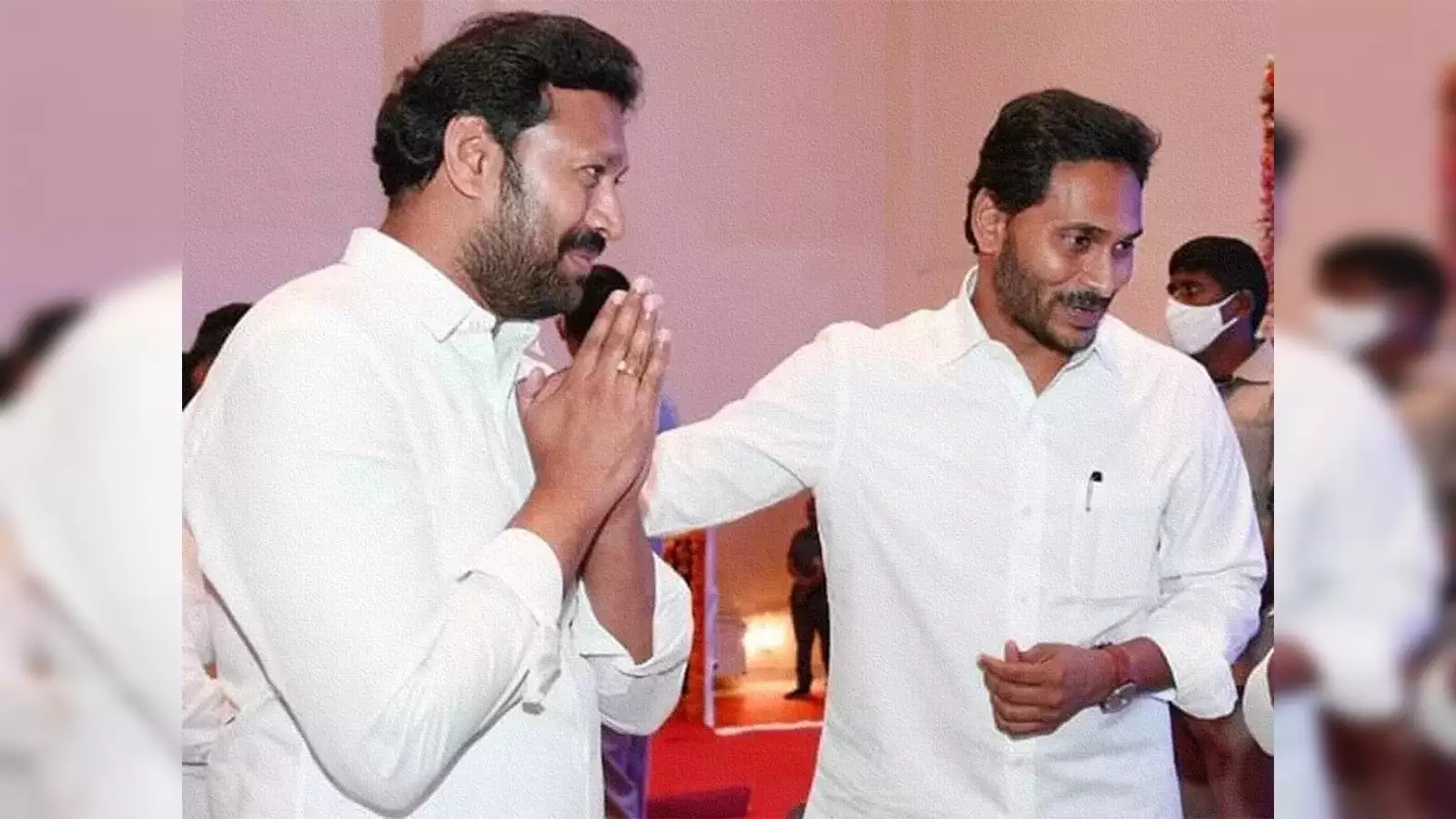 అప్పుడలా.. ఇప్పుడిలా! జగన్‌లోని సిసలైన దళితప్రేమ!