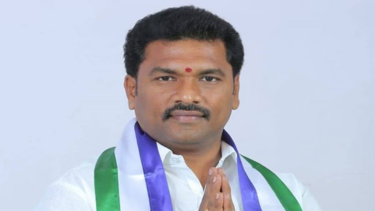 YSRCP Faces A Major Blow As Guntur Mayor Resigns