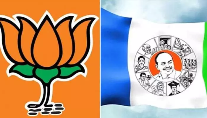 బిజెపి చుట్టూ వైసీపీ నేతల ప్రదక్షిణాలు!