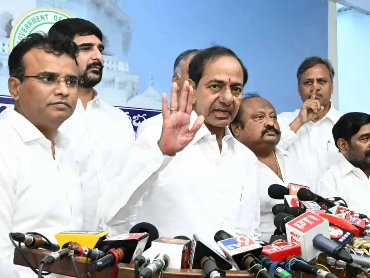 KCR Slams Congress, Says Telangana Ready to Back BRS in Elections