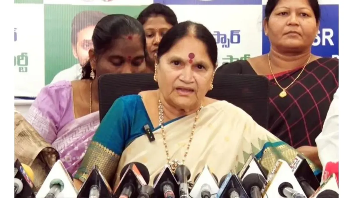 Prakasam ZP Chairperson Venkayamma challenges Balineni To Unseat Her