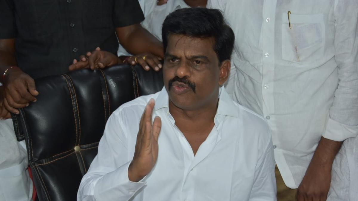 YCP Ex MP Gorantla Madhav Given For Two Days police custody