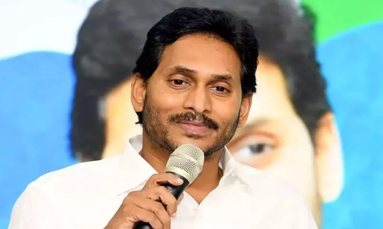 తమరి లాజిక్ కు జనం నవ్త్వుతున్నారు జగన్!