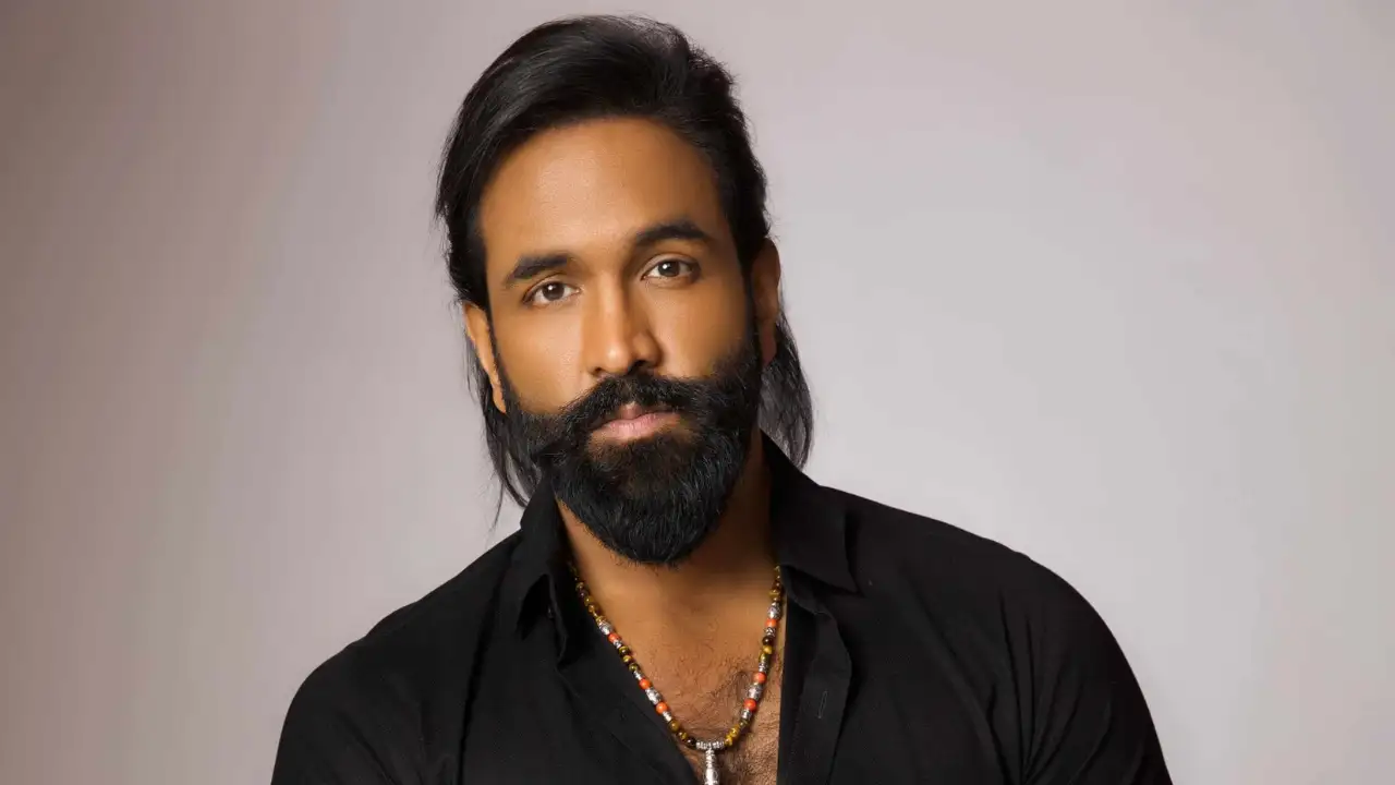 Tammareddy Offers Mediation in Manchu Family Feud, Vishnu Responds