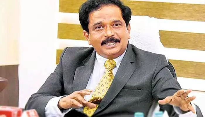 నేరం చేసేసి ‘కాన్ఫిడెన్షియల్’ అంటే కుదురుతుందా?