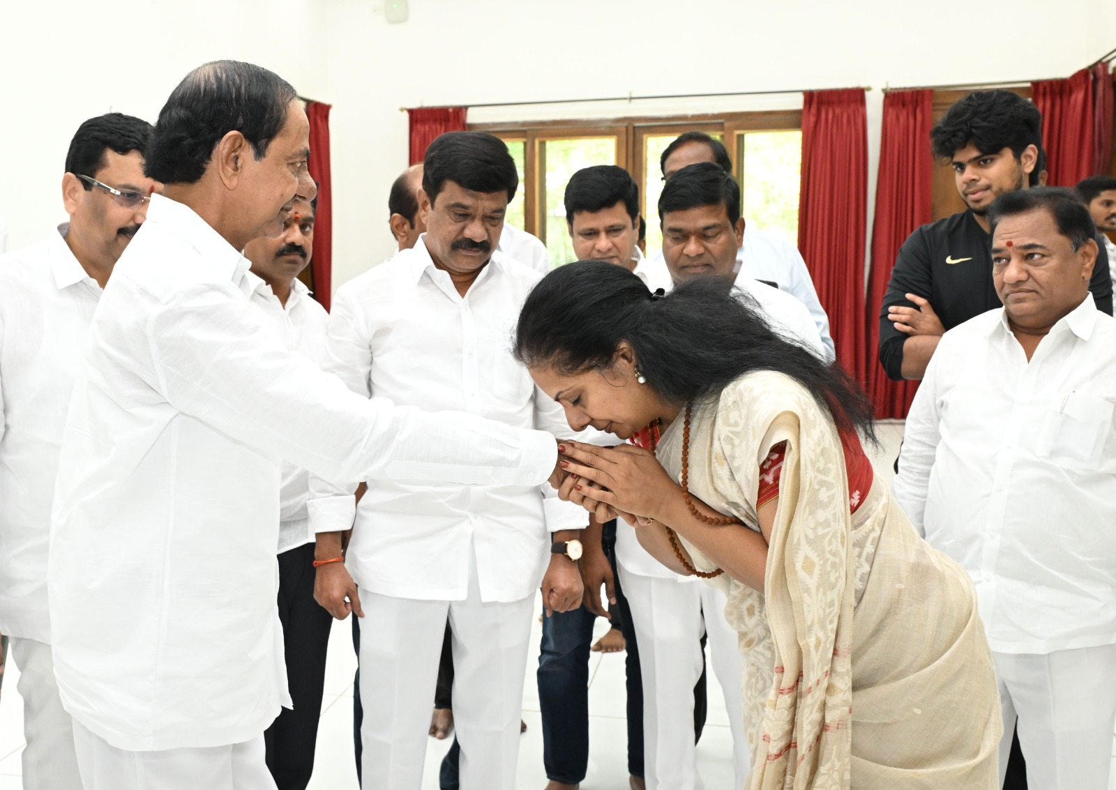 Kavitha’s Inflammatory Letter To Father KCR Questioning BRS post-Election politics