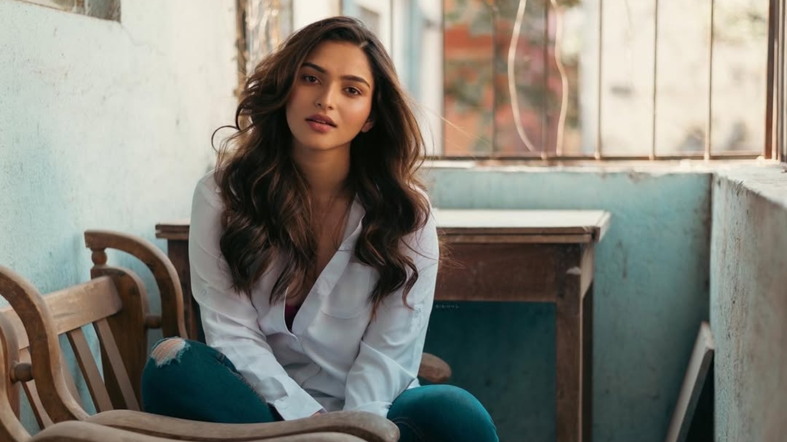 లిక్కర్‌ స్కామ్‌ లో డ్రాగన్‌ బ్యూటీ!