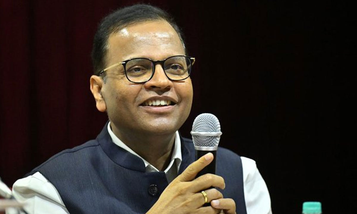 Telangana Chief Secretary warns IAS Against Acting Below Their status