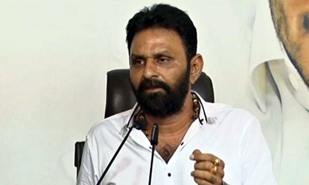 Former YSRCP Minister Kodali Nani Detained In Kolkata Airport?
