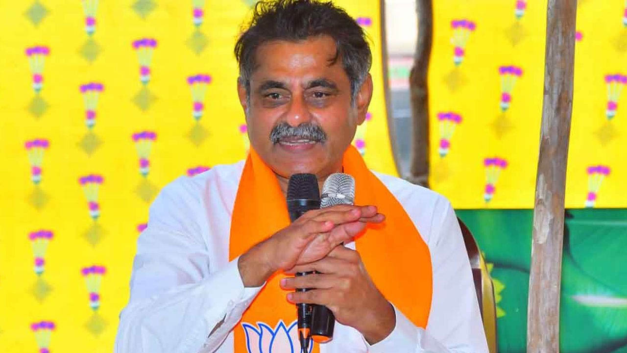 BJP MP Konda VIsweshwar Reddy says KCR, KTR Must Go To Jail In Phone Tapping case