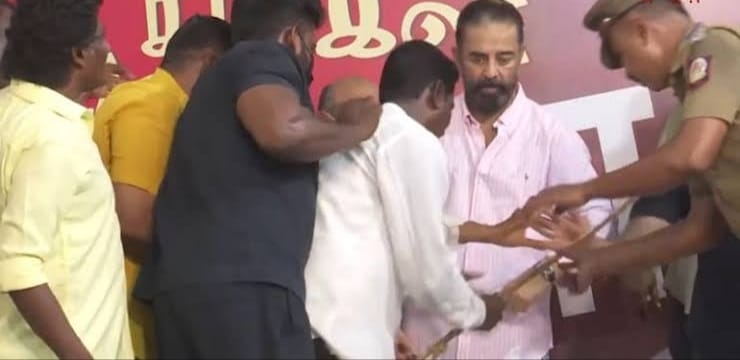 Kamal Haasan Loses Cool Over Fan’s Sword Gesture At Party Meeting