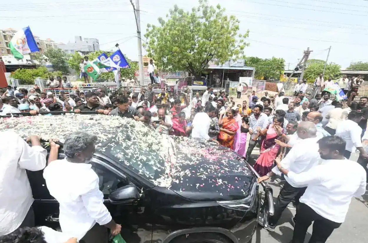YSRCP in Turmoil as Police File Cases Against 113 Leaders Simultaneously