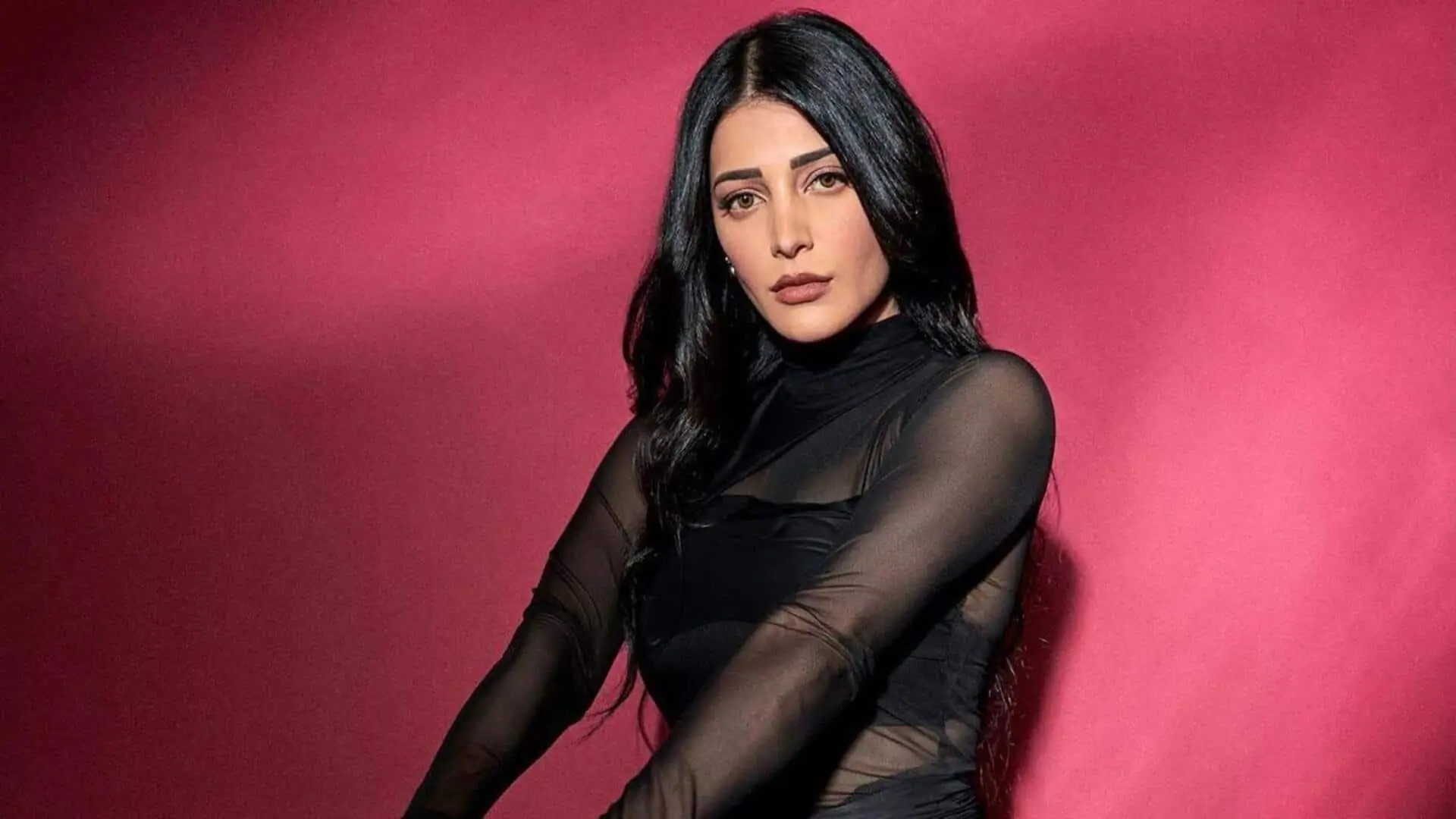 Shruti Haasan Takes a Break from Social Media