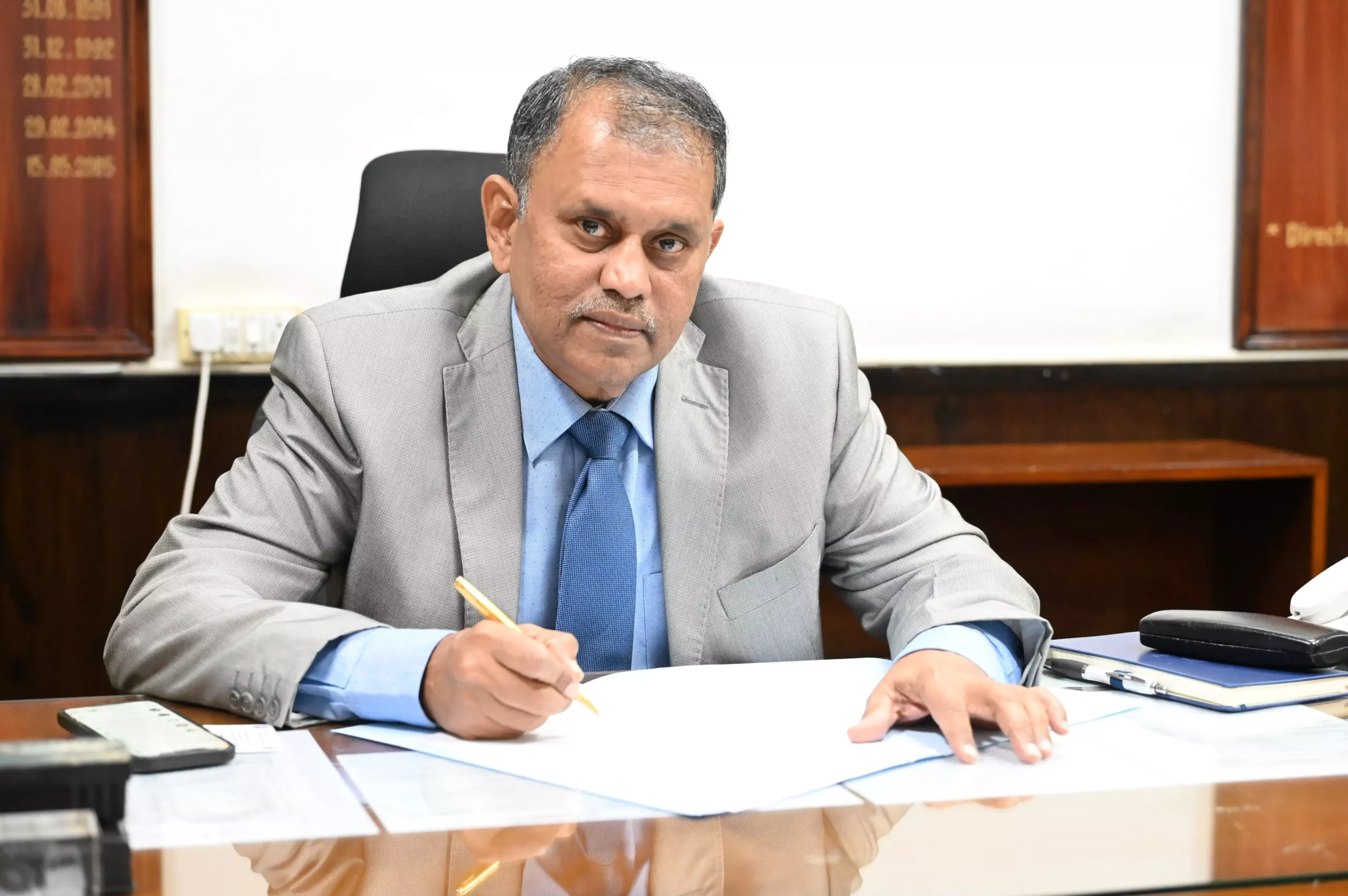 Retired IAS Nimmagadda says Need For A Debate on second phase of Land pooling In Amaravati