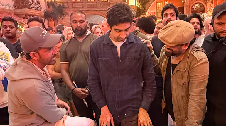 ‘War 2’ Shoot Wrapped Up, Hrithik Roshan Praises Jr NTR