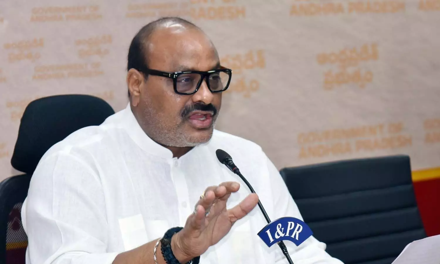 అచ్చెన్న  మాటల వక్రీకరణతో నీలిదళాల్లో ఆనందం!