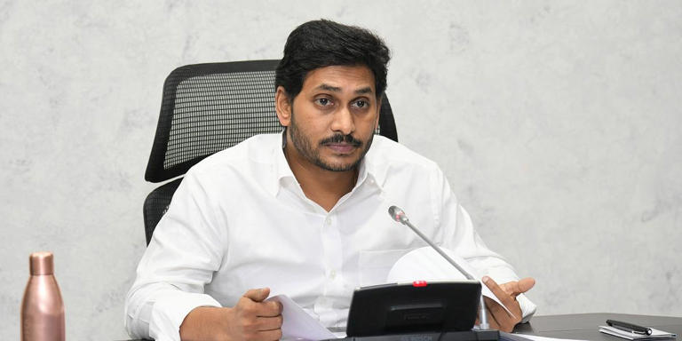 Jagan panic of Arrest As `Ultimate Beneficiary In Liquor scam As SIT probe Moves Aggressively