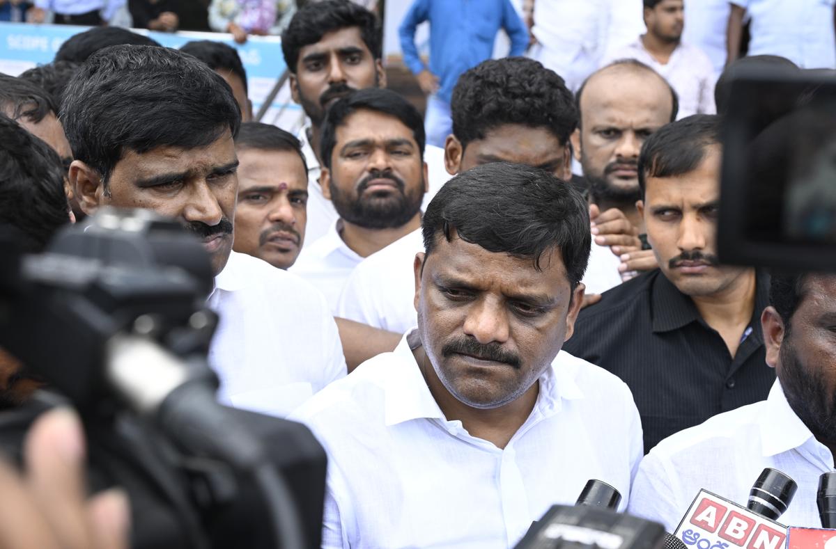 Teenmar Mallanna’s gunmen confessed They opened Fire Into Air on His Direction only