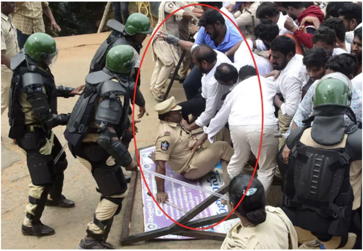 Stampede During YS Jagan’s Nellore visit, conistable Injured