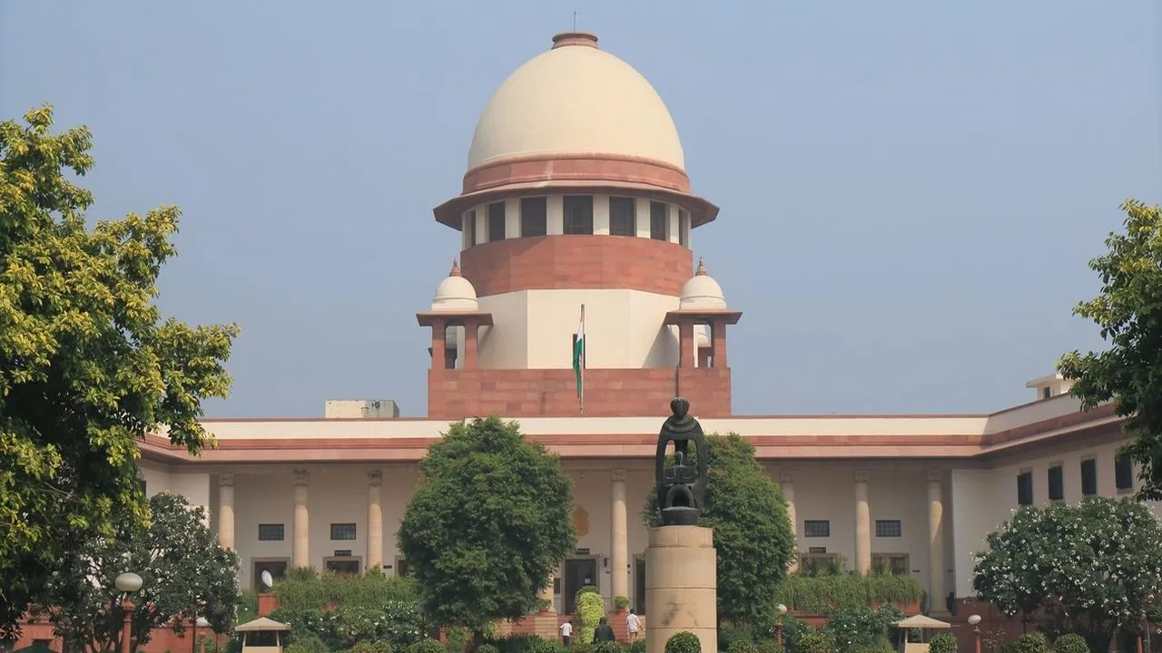Supreme Court Asks Telangana Speaker To Take A Decision on MLAs Disqualification within Three Months