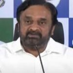 బద్నాం చేయడంలో ఇవి ట్రయాంగిల్ కుట్ర స్టోరీలు