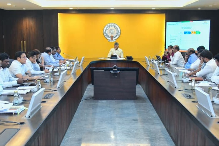 CM Chandrababu Asks To complete Amaravati works In Record Time, well Before Deadline