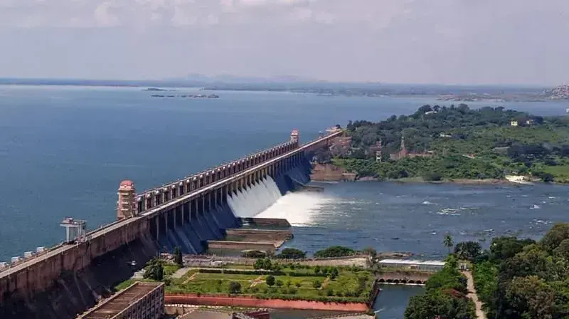 Threat To security of Tungabhadra Dam, As seven Gates Are Not working