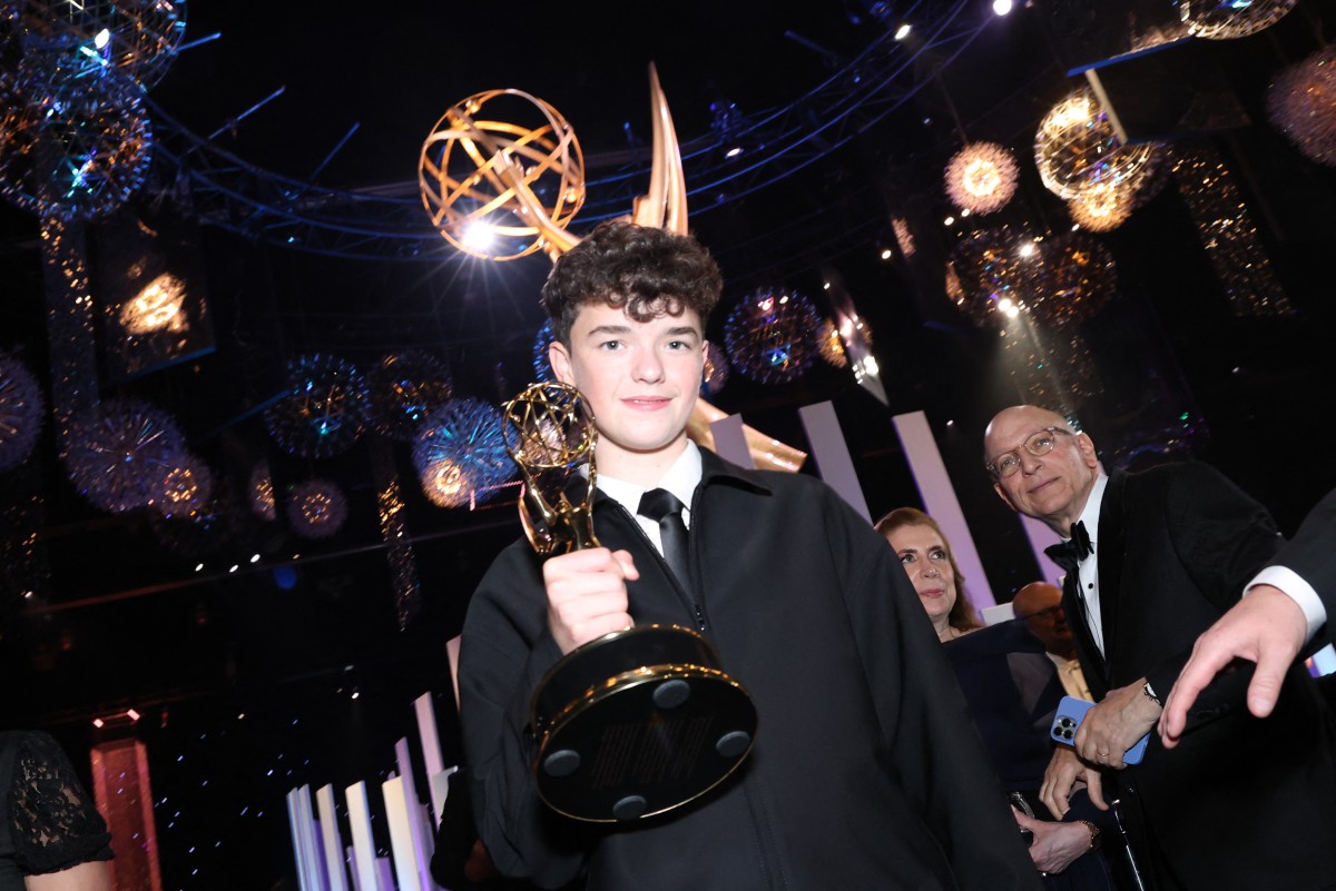 Netflix’s ‘Adolescence’ Dominates 77th Emmy Awards