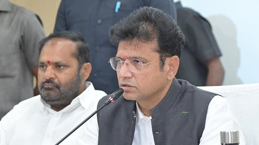 Why PM Modi silent on President Trump’s Decision To Impose $ 1 Lakh Fee on Visas?, Asks Minister Sridhar Babu