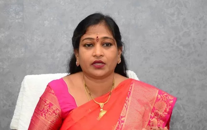 Home Minister Anitha backs Pawan Kalyan in row over his complaints on Bhimavaram DSP