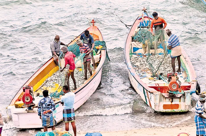 AP Govt. Expedited Efforts To Bring Back 8 Fishermen From Vizianagaram, Mistakenly caught By Bangladesh Navy