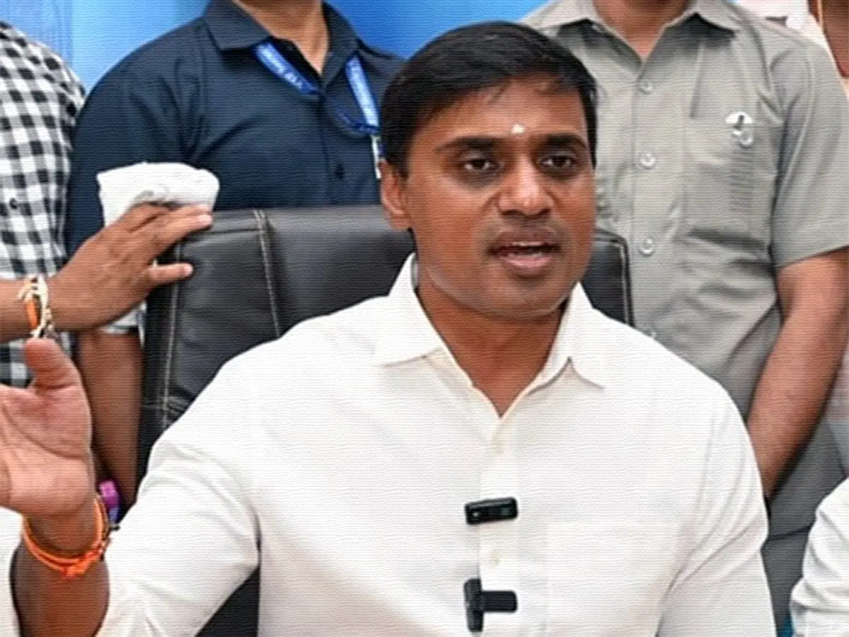 After Releasing From jail YCP MP Mithun Reddy Focusing on party Activities In Anantapur, Nellore